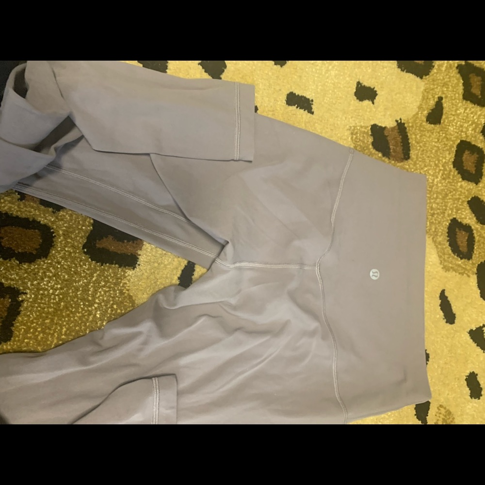 Lululemon super high-rise full length size 6 align